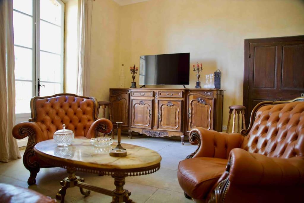 Chambres D'Hotes B&B - Chateau De Sienne Proche Avignon Orange Piscine Riviere Chusclan Eksteriør bilde